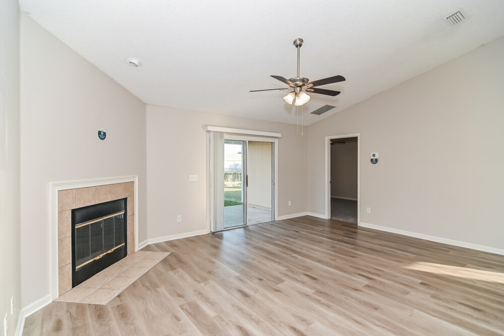 Building Photo - 7057 Rapid River Dr W