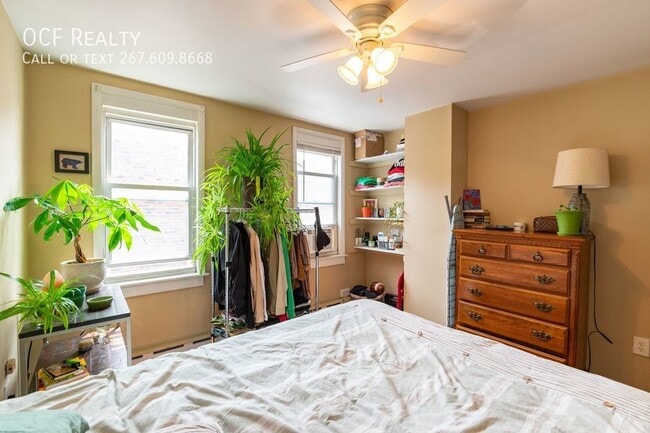 Building Photo - 2205 S 20th St