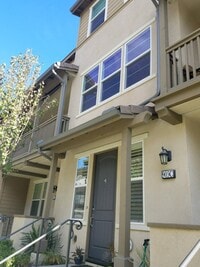Building Photo - 2.0 bedroom in Azusa California 91702