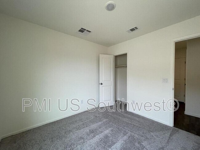 Building Photo - 2409 Granite Cir