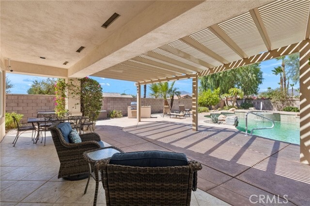 Building Photo - 39371 Blossom Cir