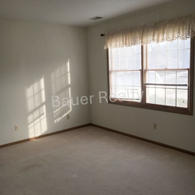 Building Photo - gj1255