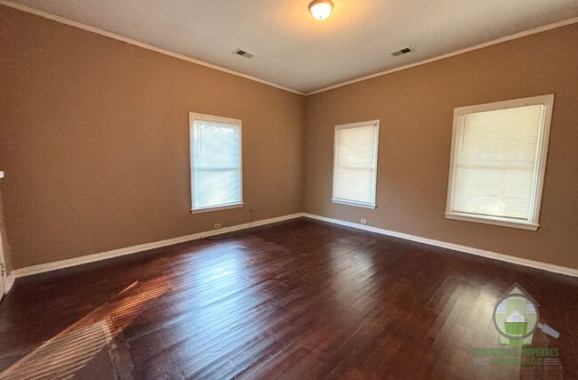 Building Photo - 43 Seyle St
