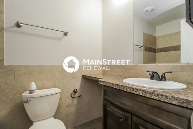 Building Photo - 3 Bedroom Pet-Friendly Home in ORLANDO, FL with Main Street Renewal