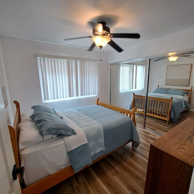 Building Photo - 828 Ostend Ct