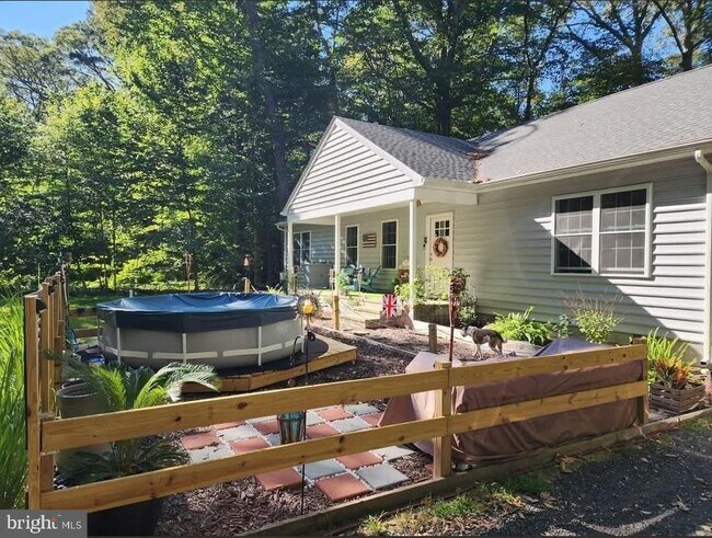 Building Photo - 29283 Woodridge Dr