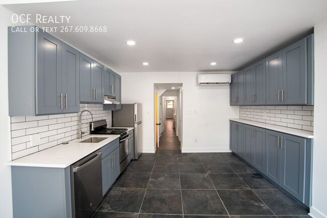 Primary Photo - 1413 Lombard St