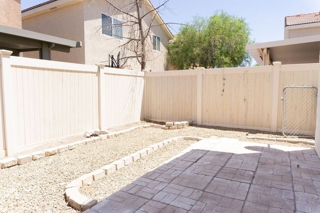 Building Photo - 5258 Cedar Bridge Ct