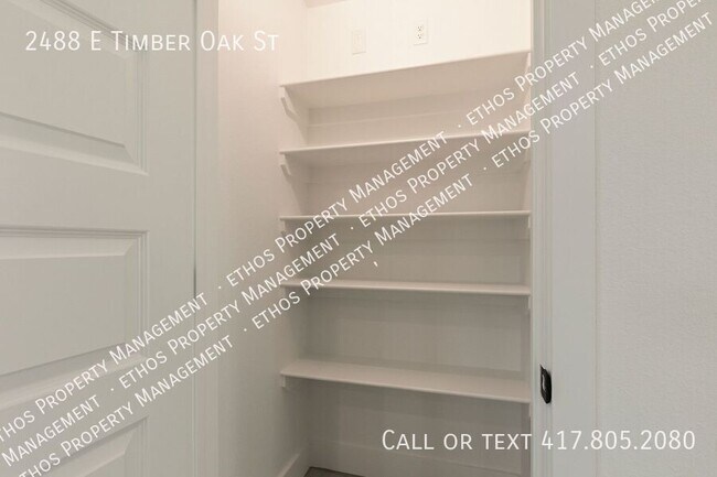 Building Photo - 2488 E Timber Oak St