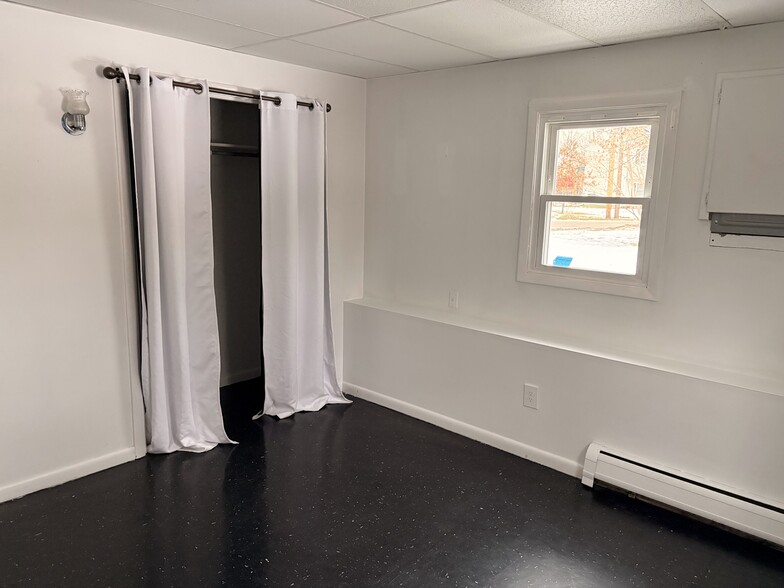 Master Bedroom - 45 Barrett St