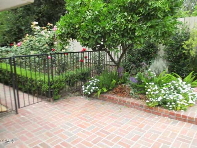 Building Photo - 756 Linda Vista Ave