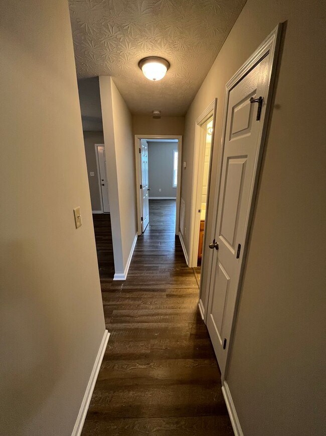 Building Photo - Lower Stone Apartments