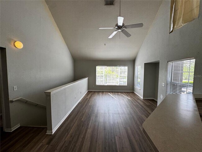 Building Photo - 9141 Lee Vista Blvd