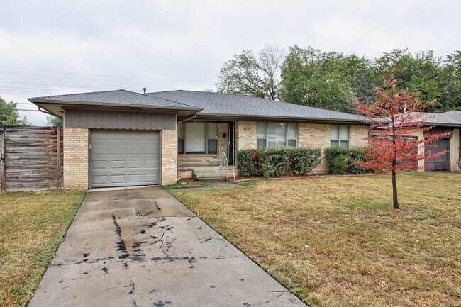 Building Photo - 4121 NW 20th St