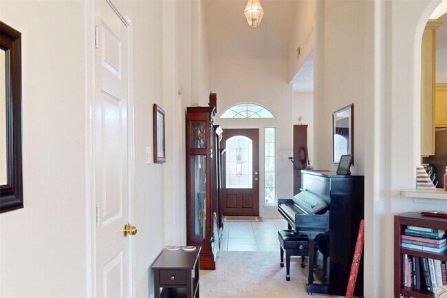 Building Photo - 174 Queenscliff Ct