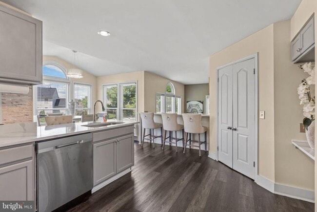 Building Photo - 18318 Lyles Dr