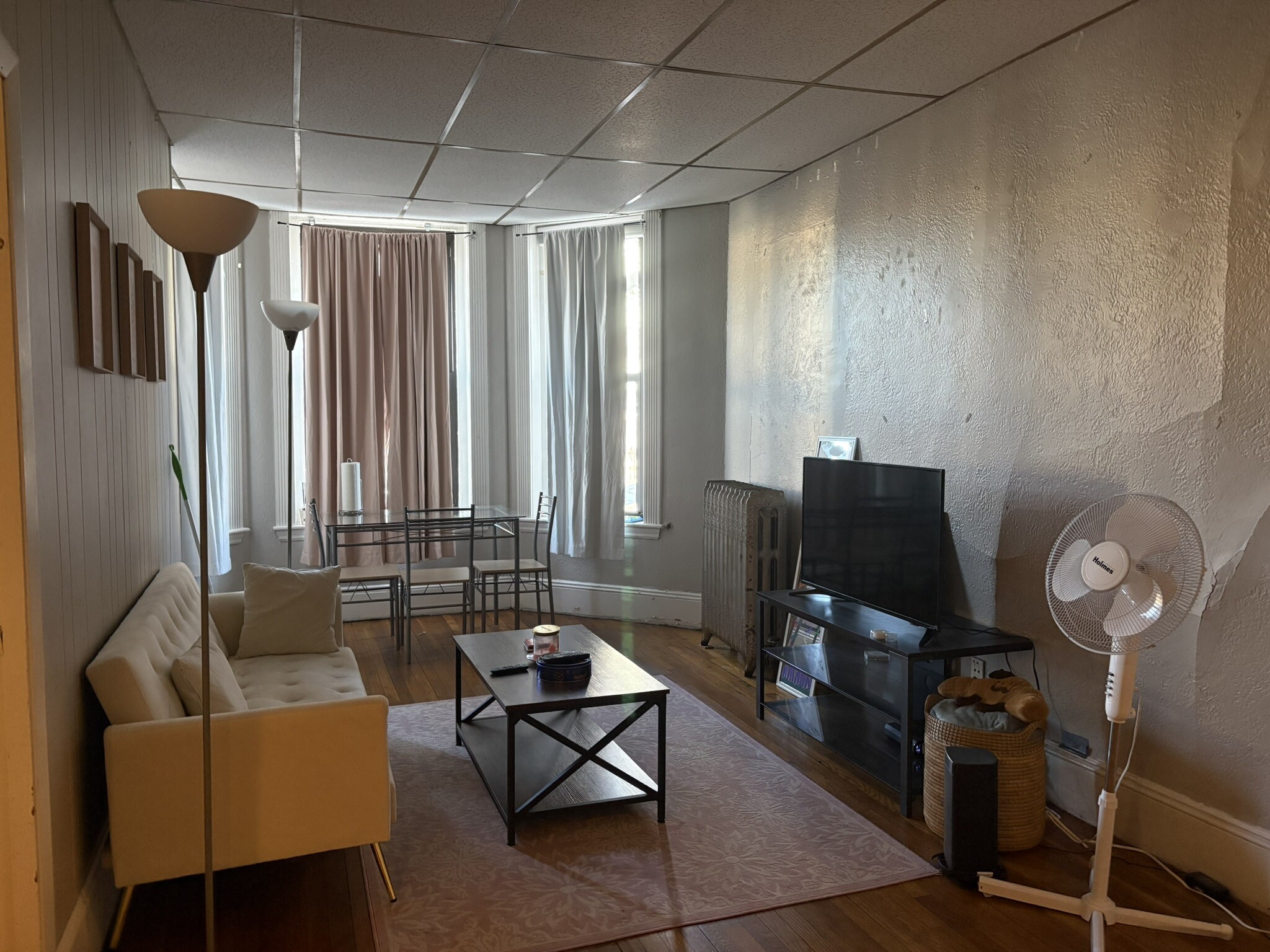 Building Photo - 1066 Commonwealth Ave