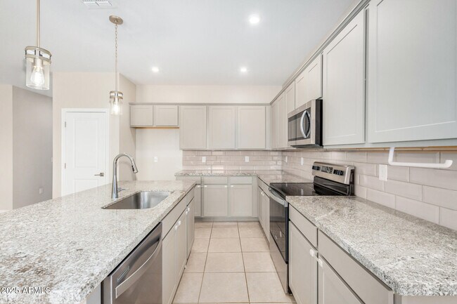 Building Photo - 17729 W Monte Lindo Ln