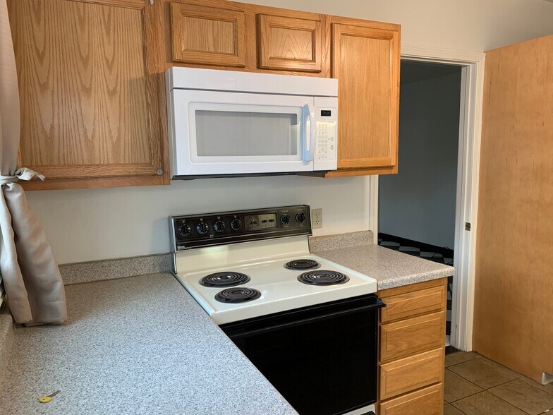 Building Photo - 737 Key City Dr