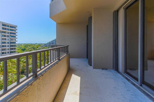 Building Photo - 251 Crandon Blvd