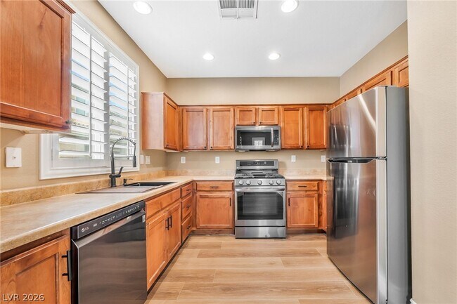 Building Photo - 7616 Perla Del Mar Ave