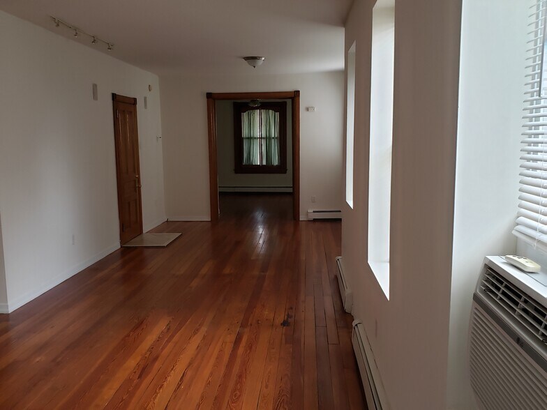 Building Photo - 208 N Penn St