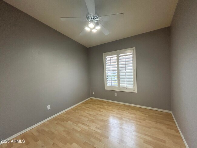 Building Photo - 6250 W Blackhawk Dr
