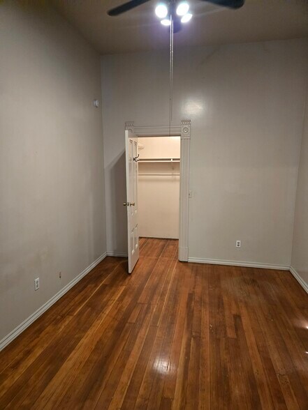 Building Photo - 1907 10th St
