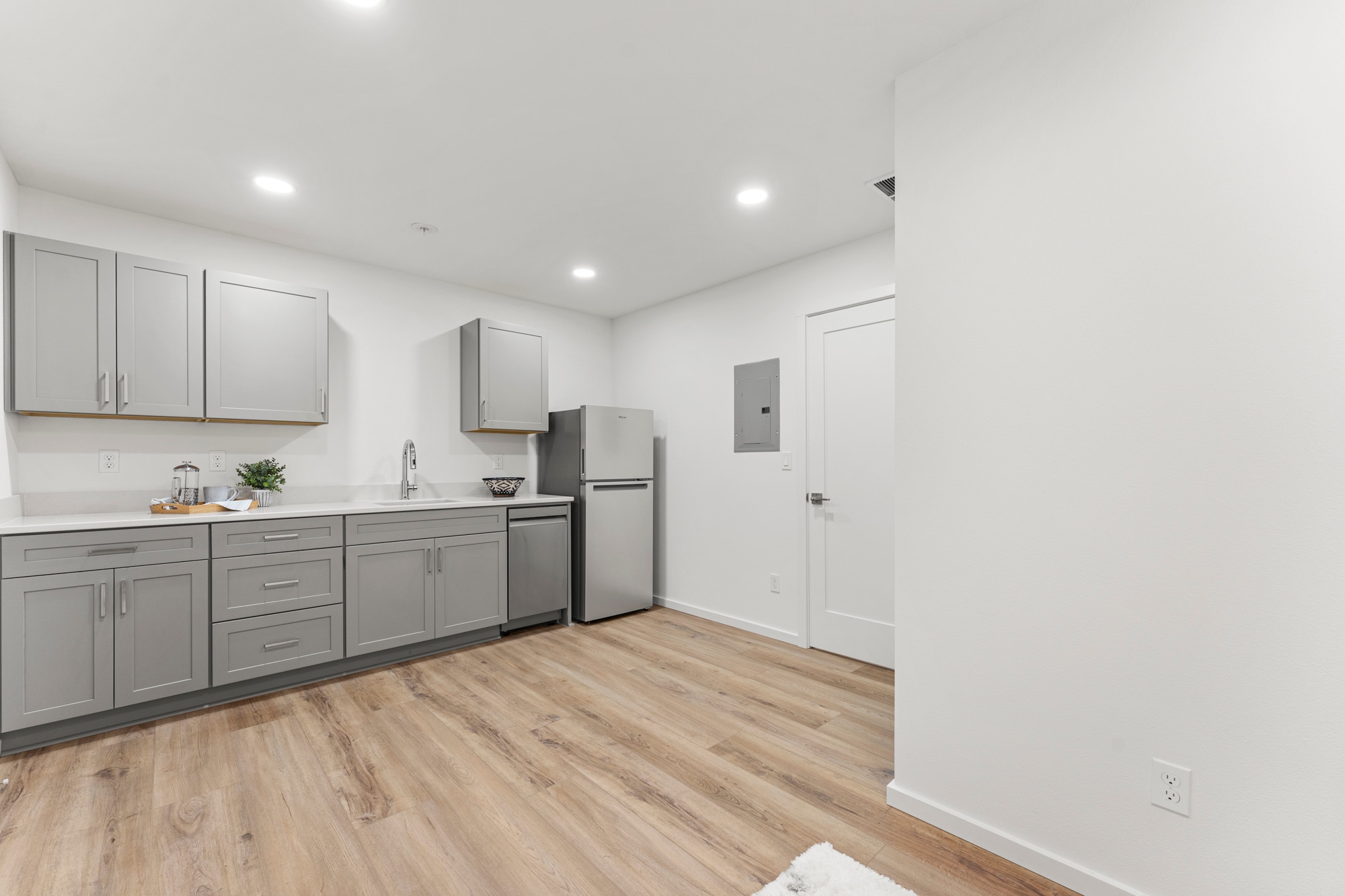 Building Photo - 591 NE Tillamook St