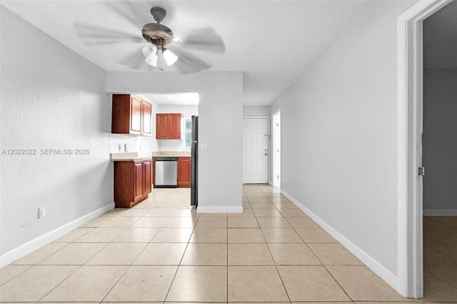 Building Photo - 400 NW 65th Ave