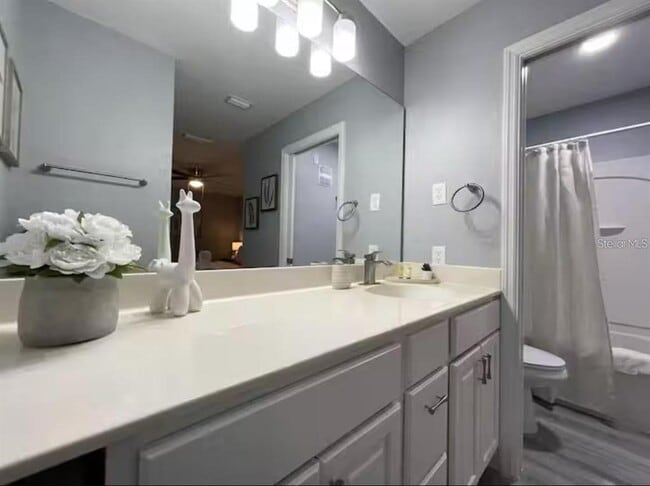 Building Photo - 2798 Club Cortile Cir