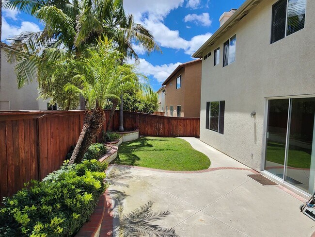 Building Photo - Beautiful Upgraded Home in RSM!