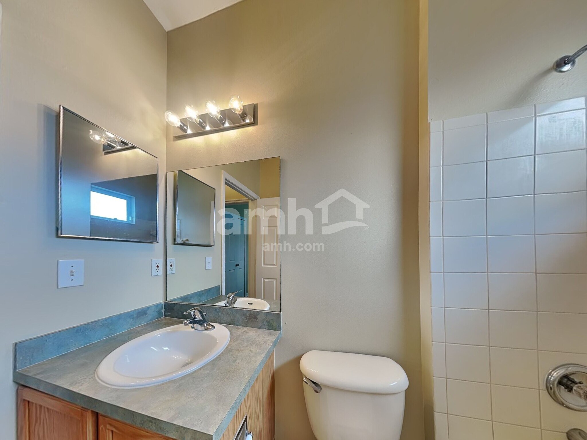 Building Photo - 1345 Brooke View Dr