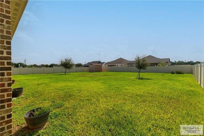 Building Photo - 2014 Thacker Ln