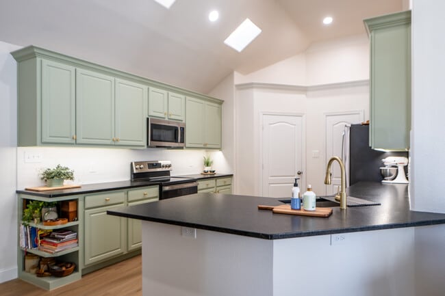 Building Photo - 1814 Morning Glory