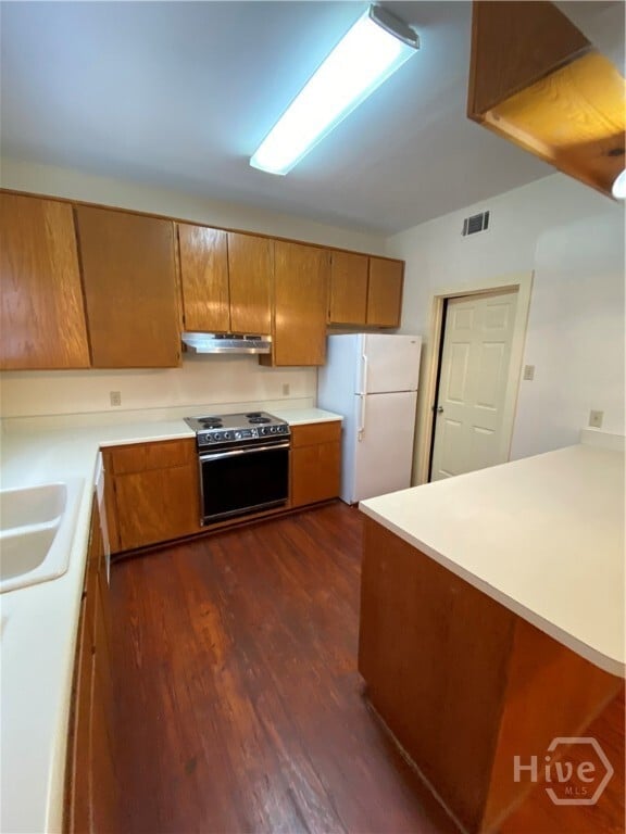 Building Photo - 410 E Hall St