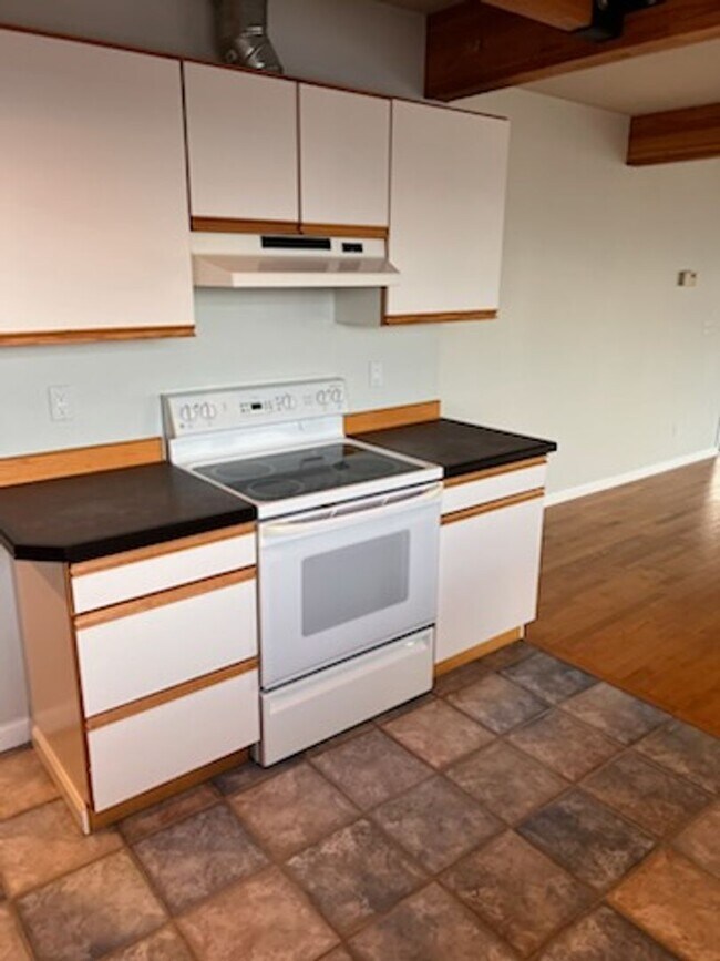 Building Photo - Lovely 2 bedroom home in Steilacoom