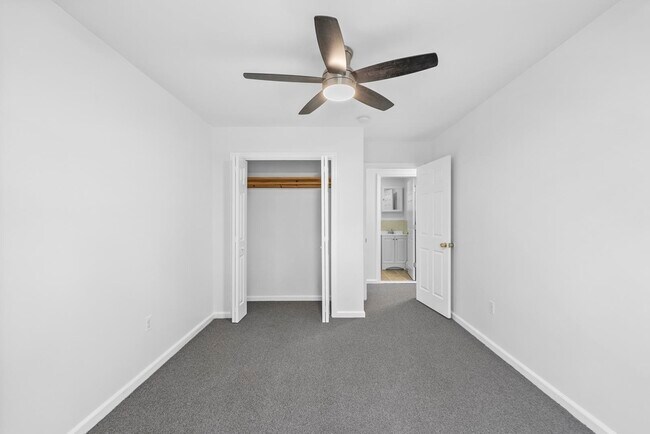 Building Photo - 282 St Pauls Ave