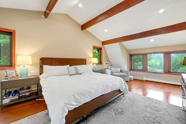 Building Photo - 38A Claremont Rd