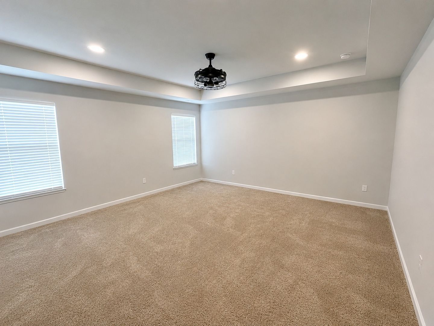 Building Photo - 1221 Bentwillow Way