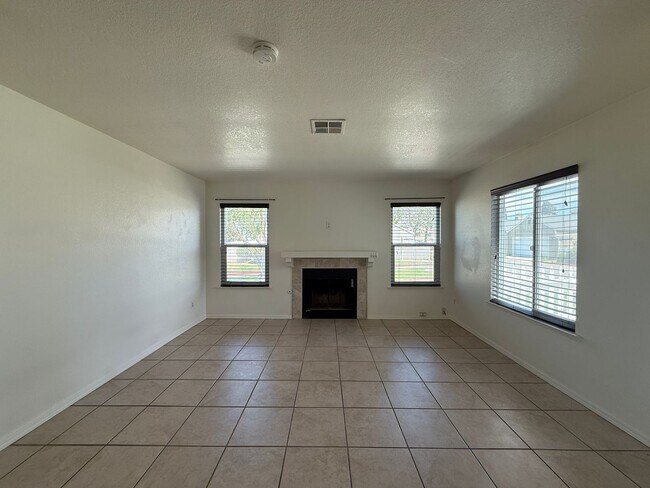 Building Photo - 1623 Point Lobos Ln