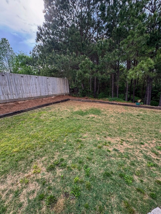 Building Photo - 127 Lee Rd 2181