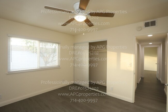 Building Photo - 17679 San Vicente St