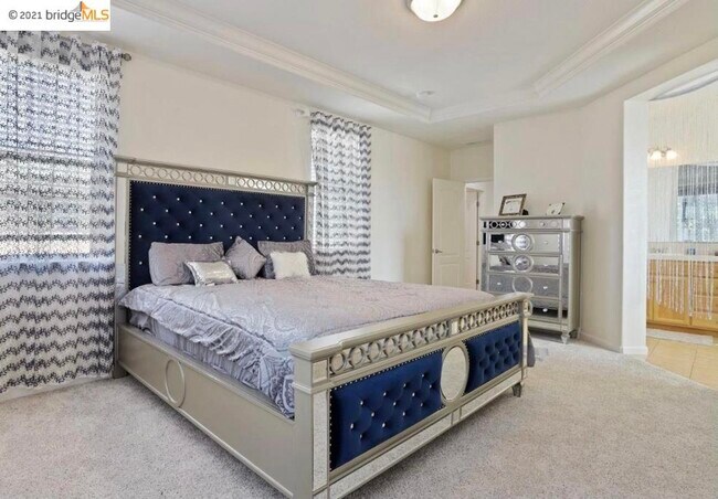 Building Photo - 16999 Sierra Gold Trail