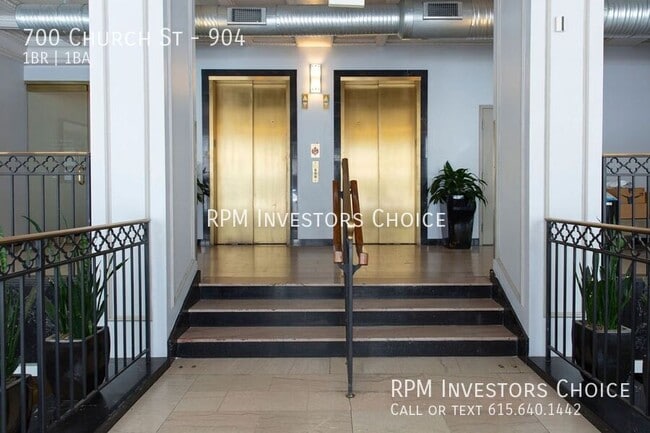 Building Photo - 700 Church St