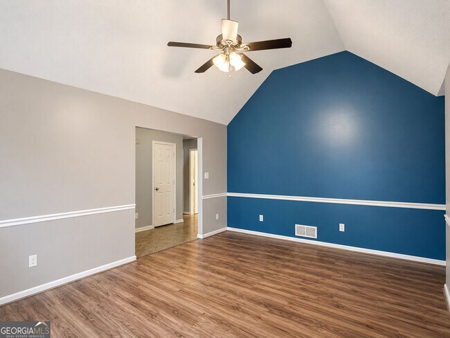 Building Photo - 157 Davidson Dr