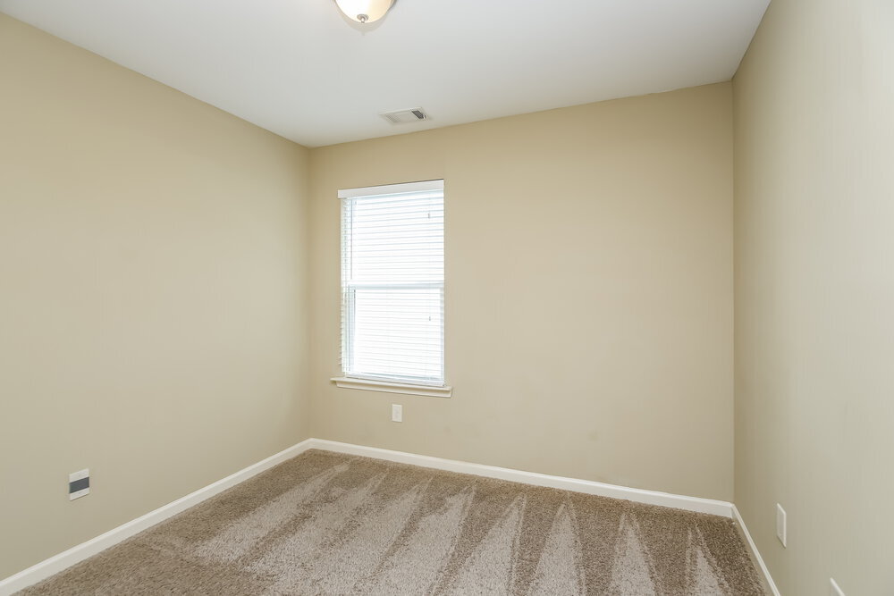 Building Photo - 466 Hill Crest Cir