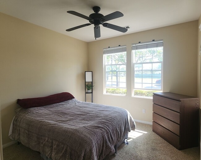 Building Photo - Modern 3 Bed, 3 Bath Living—Style, Comfort...