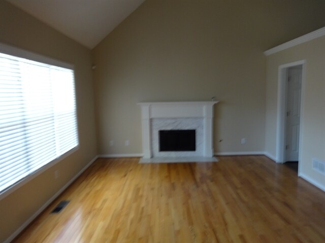Building Photo - 5966 Tate Dr