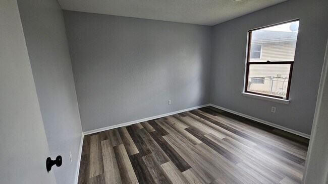 Building Photo - Gilbert 4